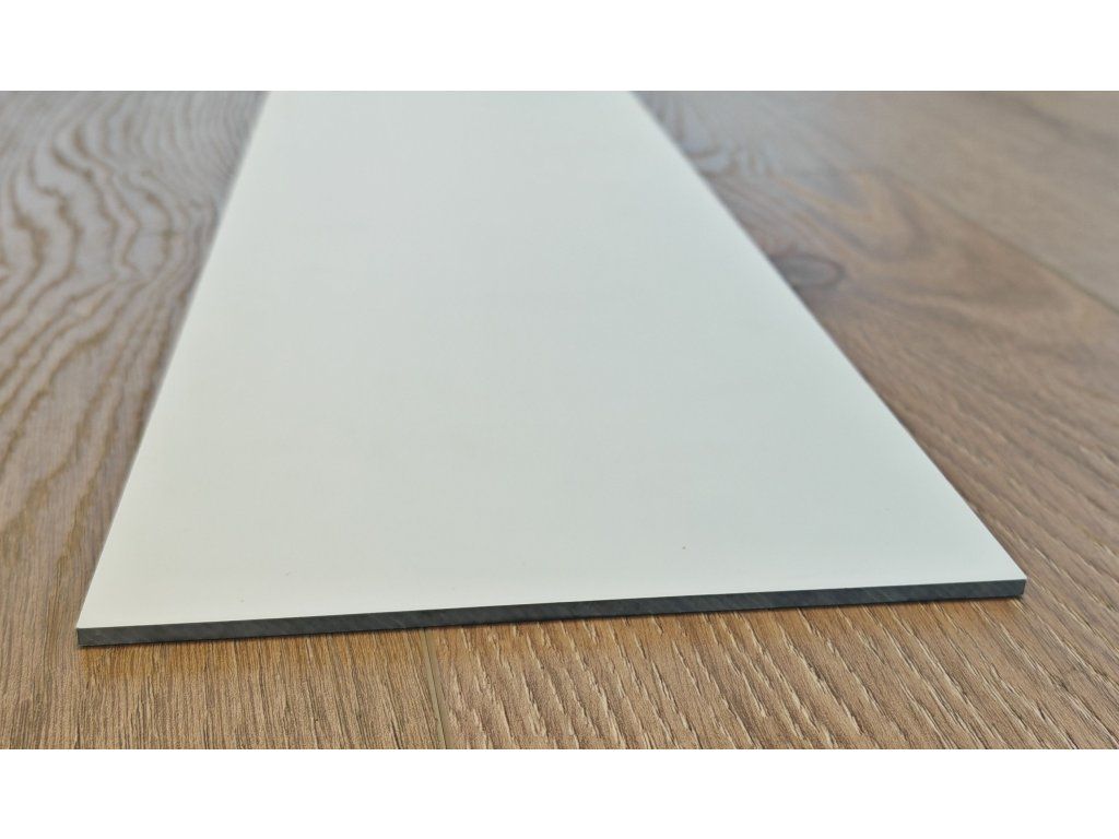 BUKOMA StairWhite SPC 4.0 – bílý vinyl na podstupnice